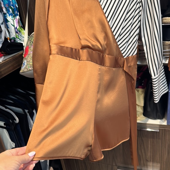 Silk romper by Diane von furstenburg. Never worn. Dressy and fun!! - Picture 4 of 5